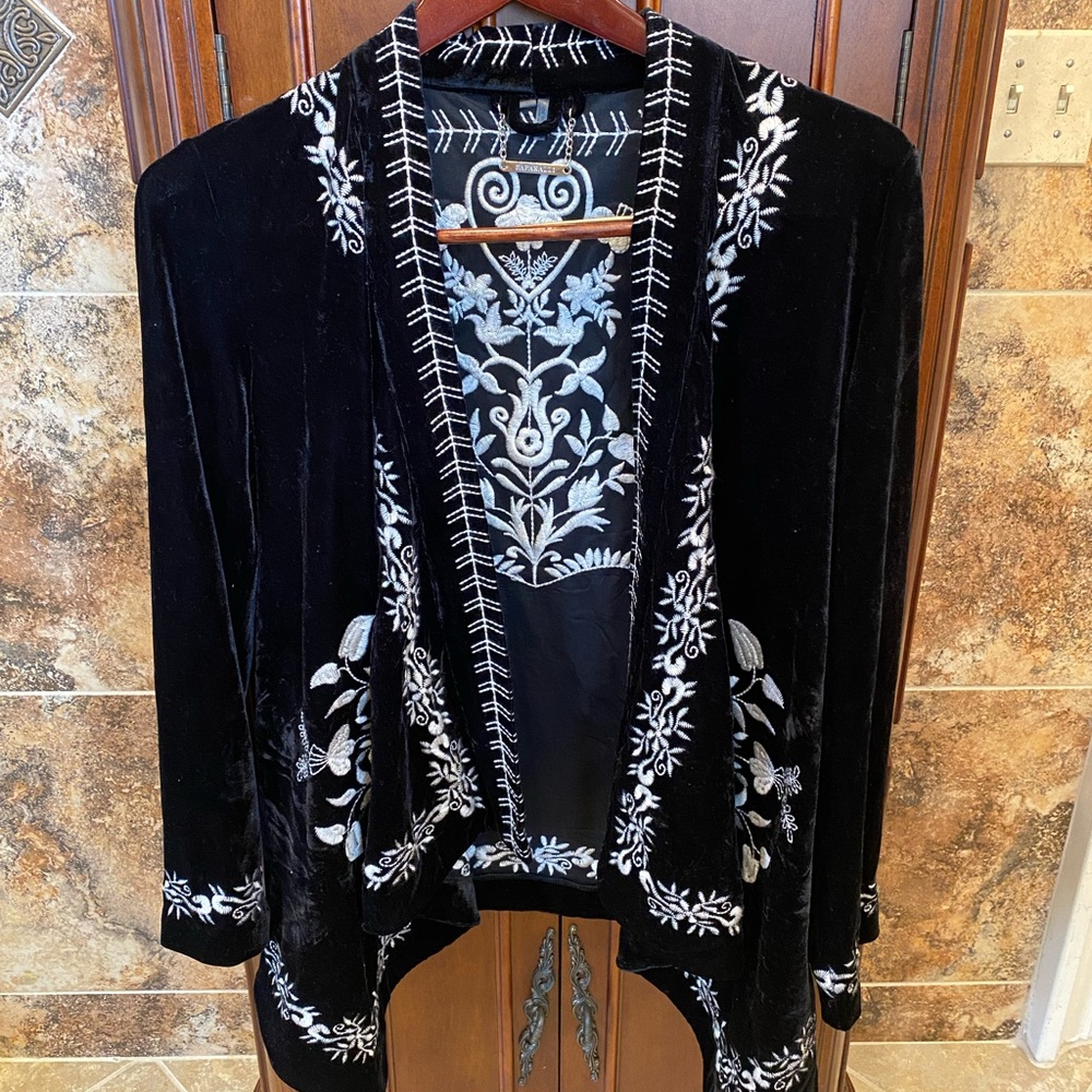 Paparazzi Embroidered Velvet Open Cardigan